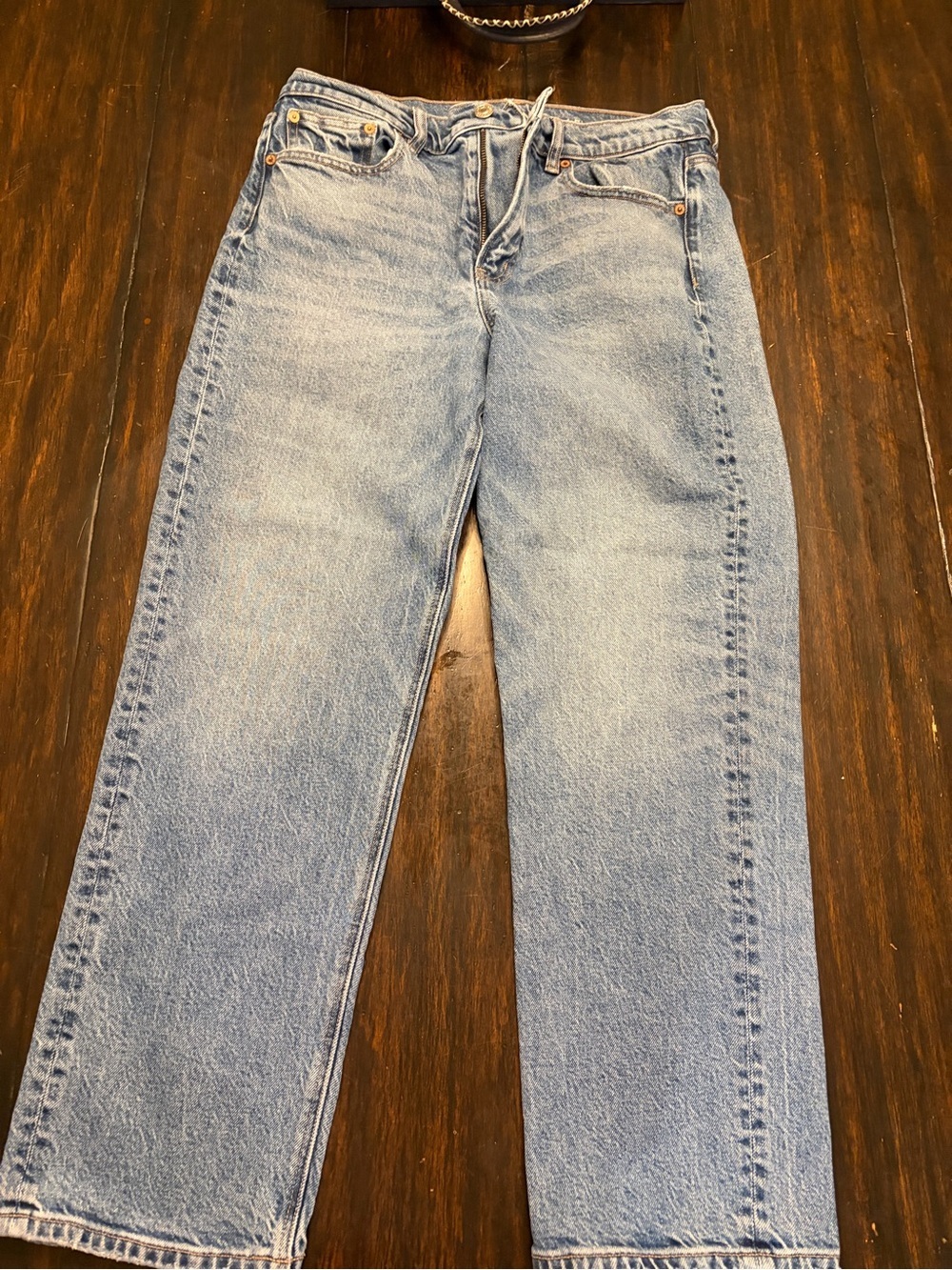 American Eagle Outfitters super high-rise, ankle straight leg women’s size 10